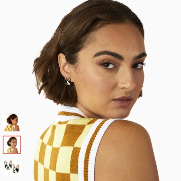 🆕 BETSEY JOHNSON Dog Stud Earrings - Picture 2 of 6